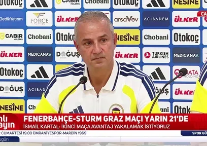 Fenerbahçe Başkanı Aziz Yıldırım, Sturm Graz maçı öncesi takımı ziyaret etti
